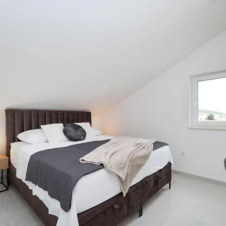 Ferienwhg- By Interhome Ждрелац